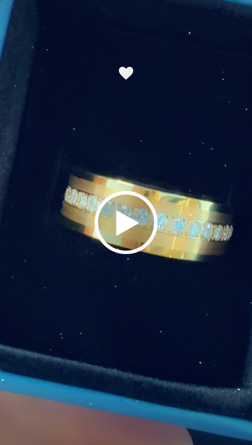 Customer video review of 8mm - Men's Tungsten Wedding Band, CZ Diamond Ring, Comfort Fit Ring, Yellow Gold Ring,
