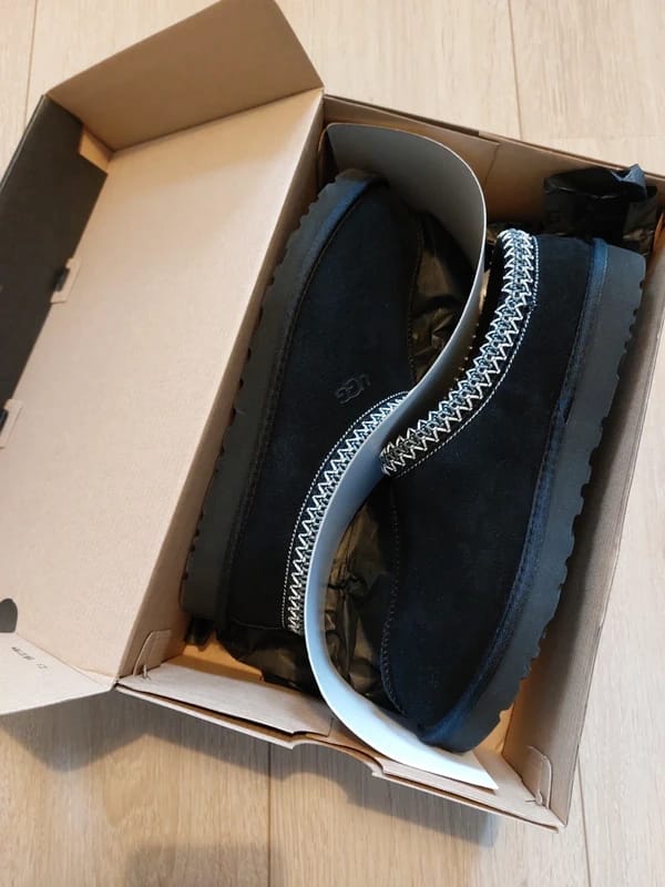 Customer photo review of UGG Tasman II