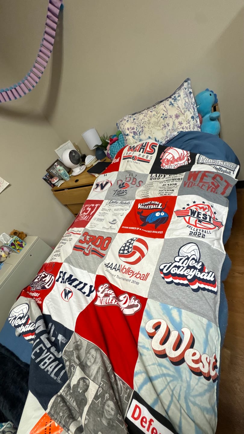 Customer photo review of Project Repat T-Shirt Quilt