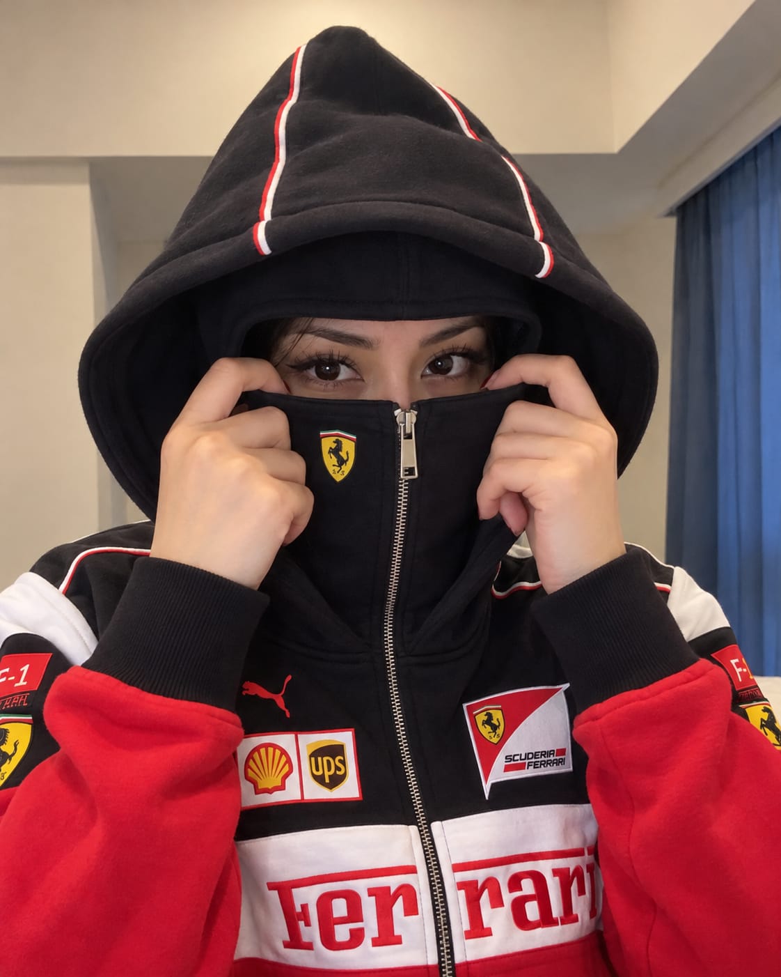 Customer photo review of ROSSO CORSA ZIP UP HOODIE