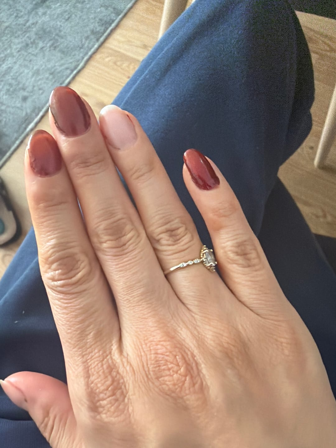 Customer photo review of Düz Renkler 4‘ü 1 Arada Kalıcı Oje OG-D-02