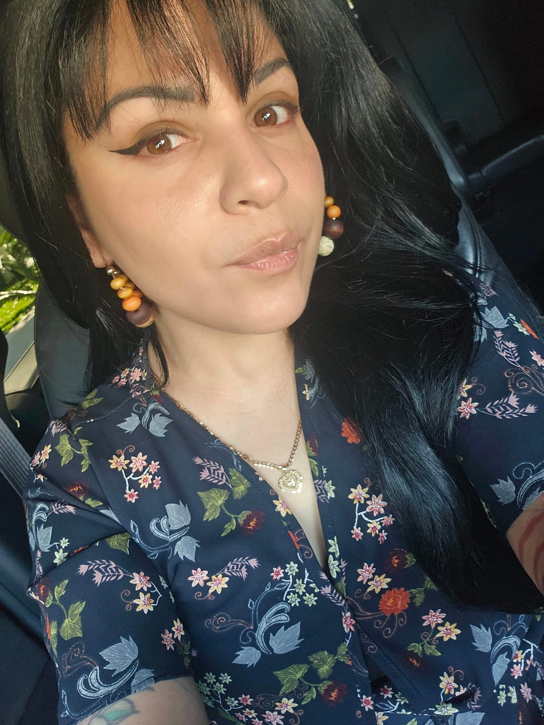 Customer photo review of Outre Glueless HD Lace Front Wig - CASTINE