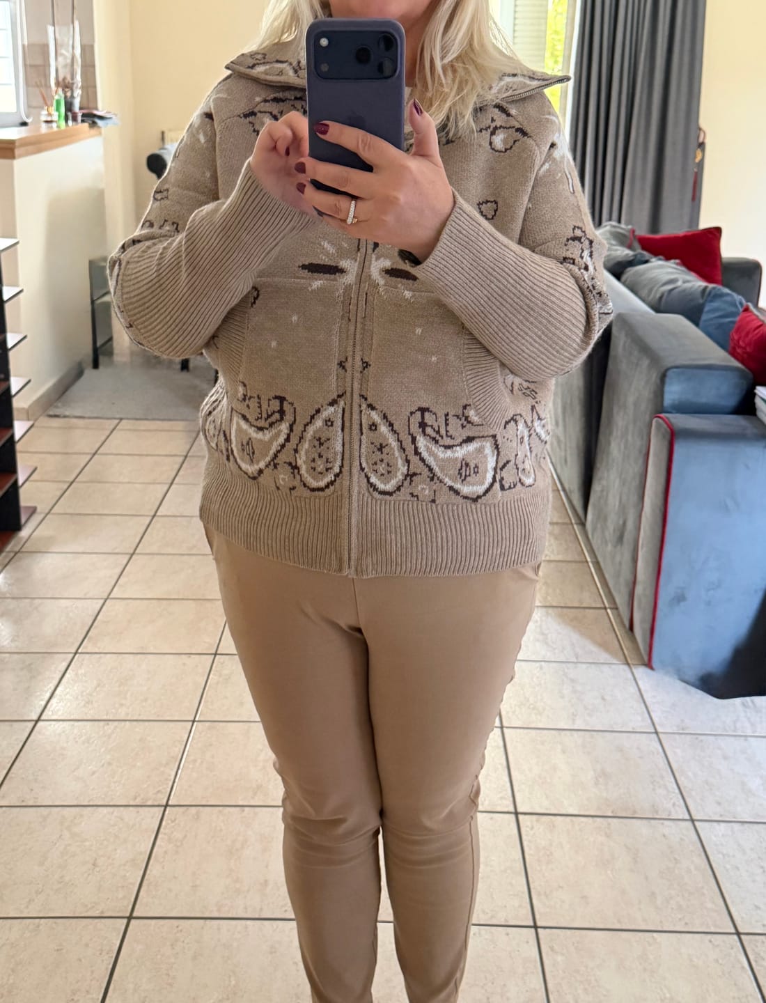 Customer photo review of Bandana Ζακέτα με φερμουάρ