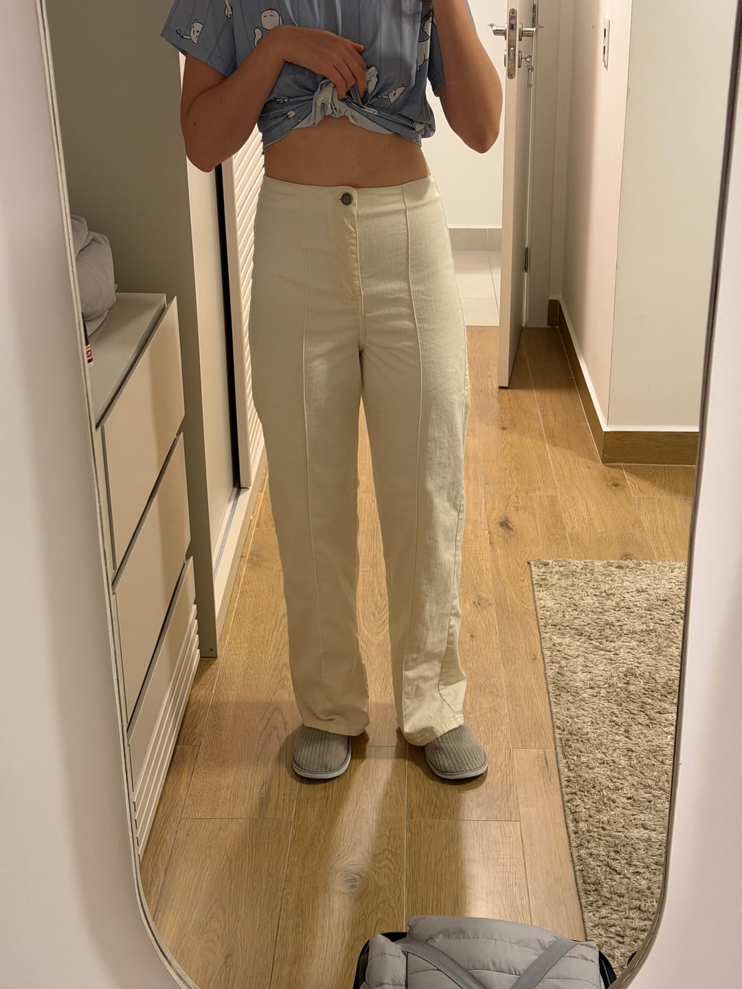 Customer photo review of Calça Jeans Reta Mandacaru Bege Natural