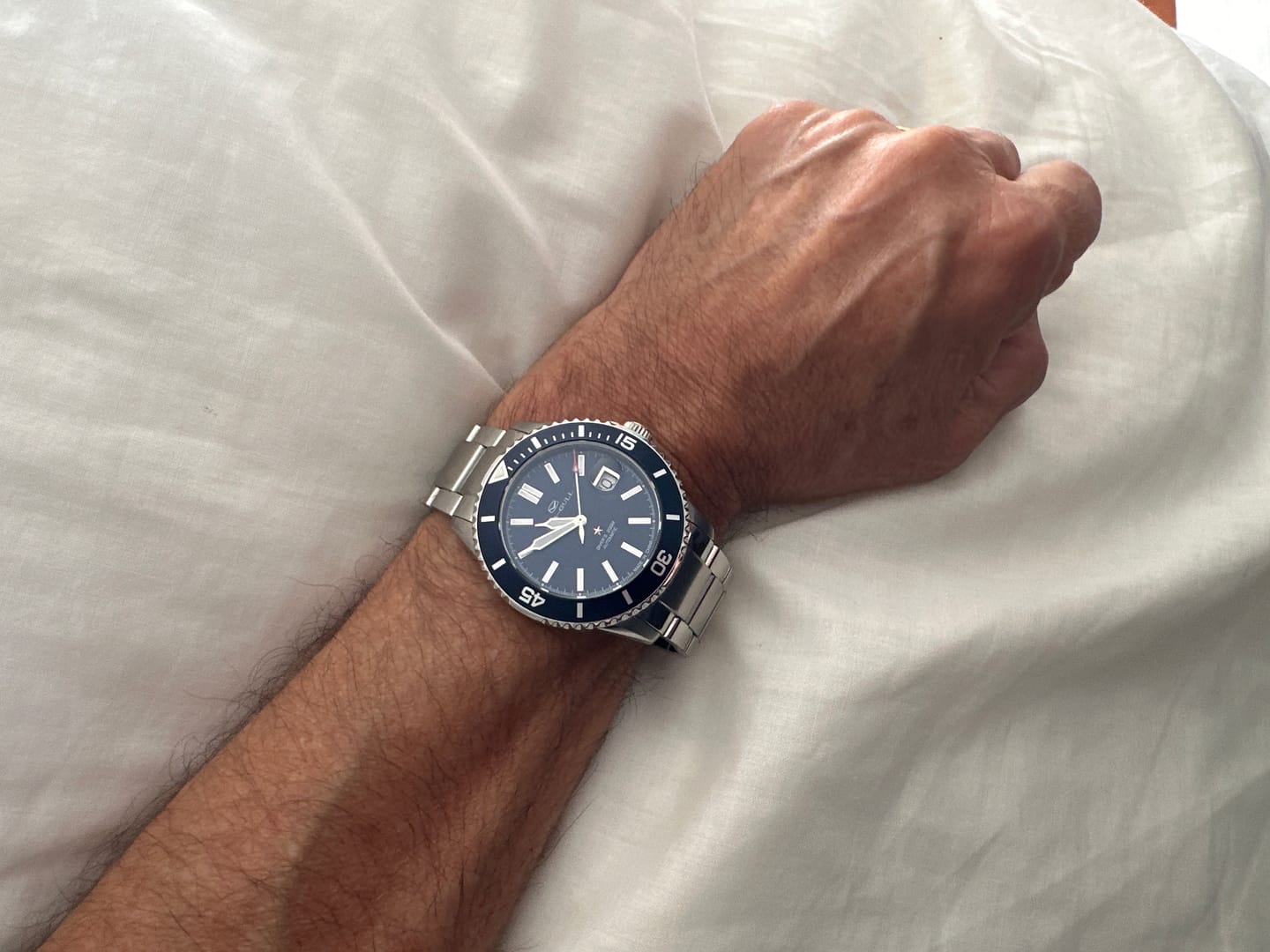 Customer photo review of Ocean Series 200m Waterproof Magnified Date Window Dive Watch 44mm
