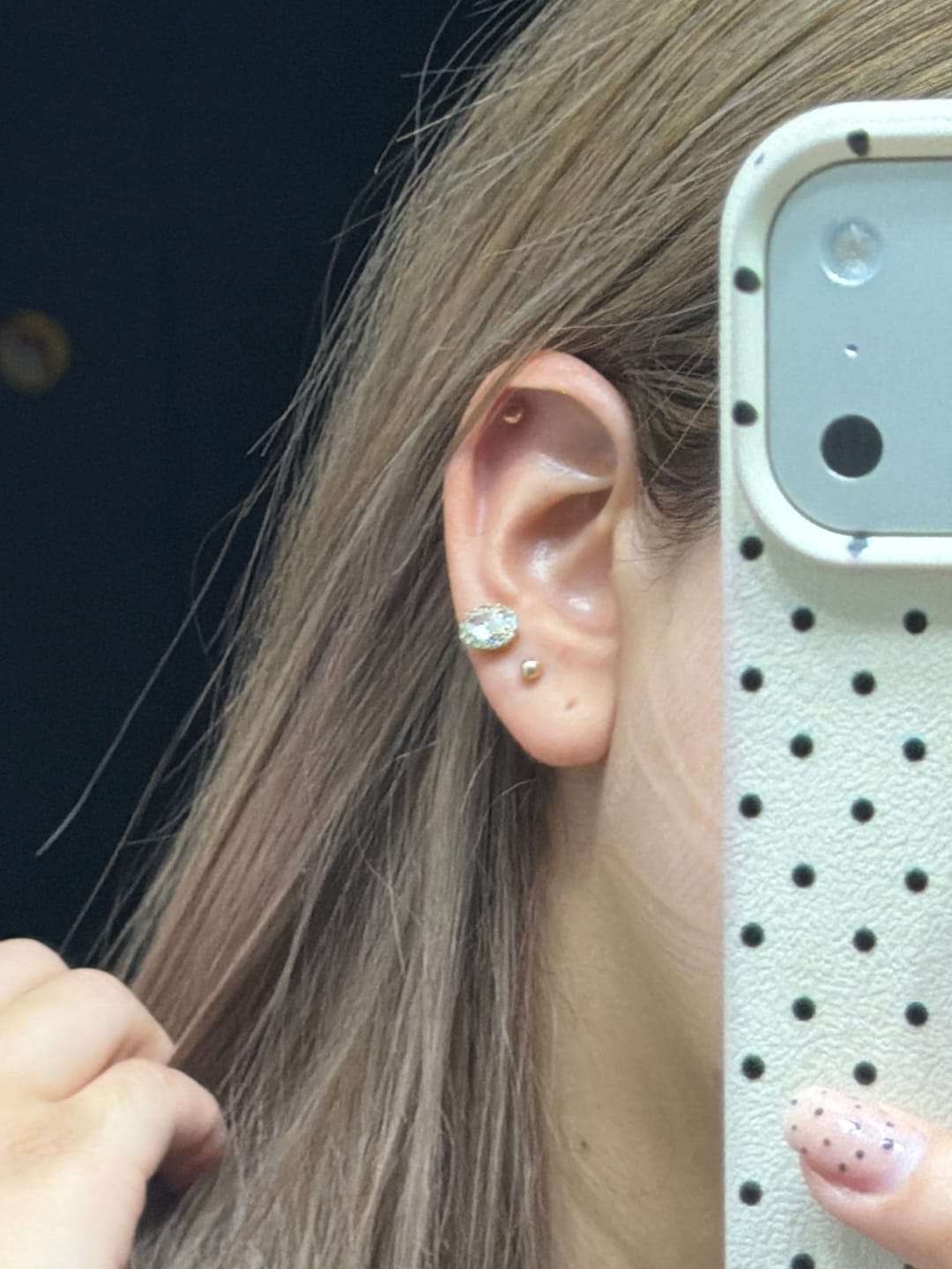 Customer photo review of Par Arete Ovalado Birthstone Dorado