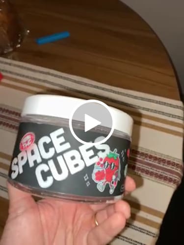 Kundenbewertung mit Video zu THC Space Cubes 750mg