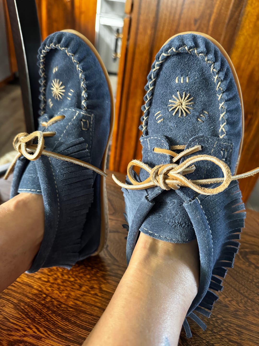 Customer photo review of Women's Earthing Blue Moccasin Shoes Copper Rivet Crepe Sole 2074DEL-R