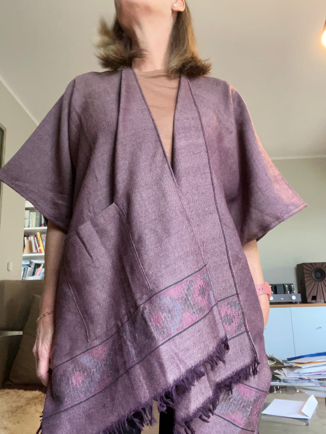 Customer photo review of NEW! Light Wool Poncho Trudi Hibiscus