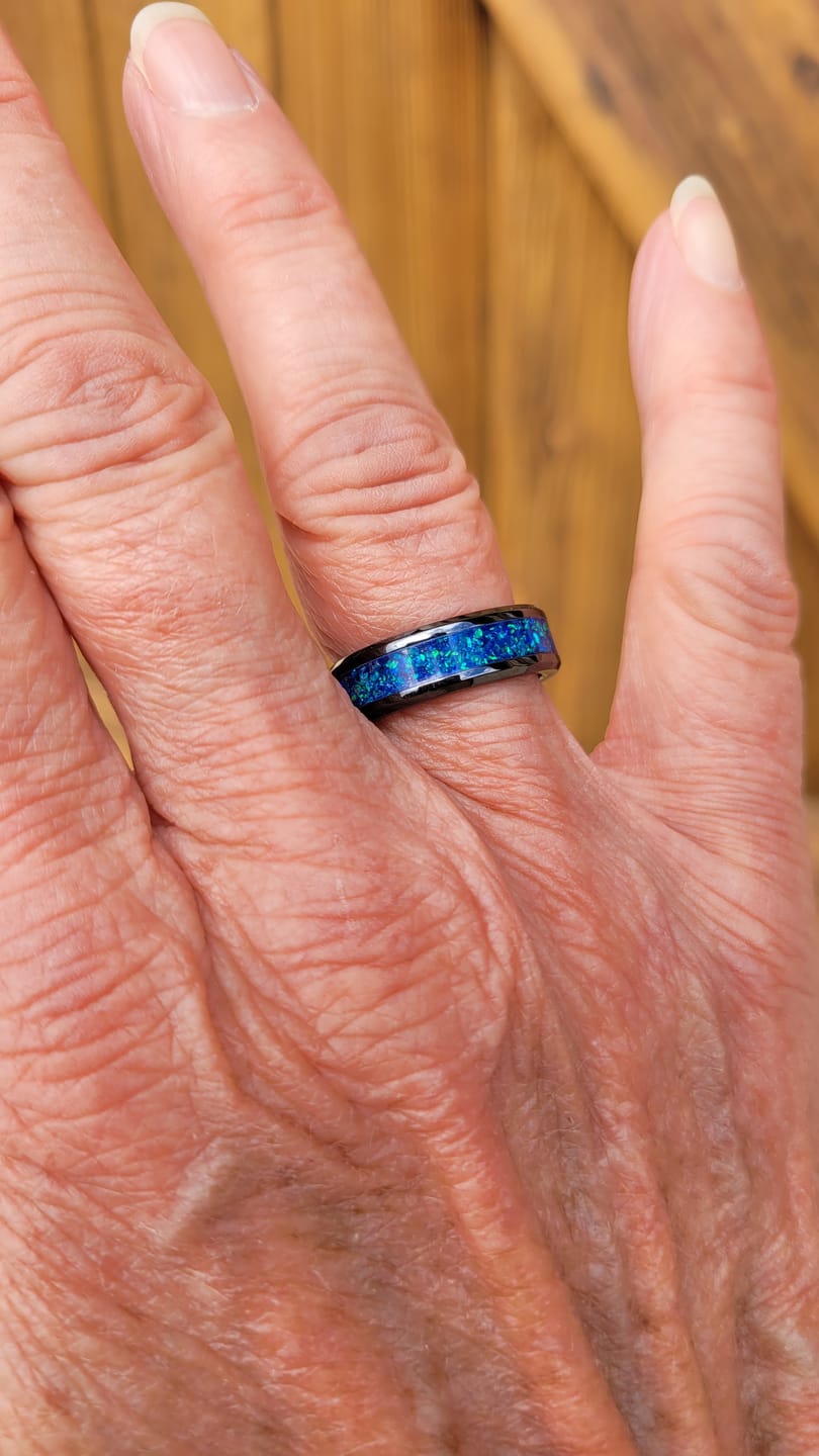 Customer photo review of Bague "La Belle Bleue" - Céramique Noire
