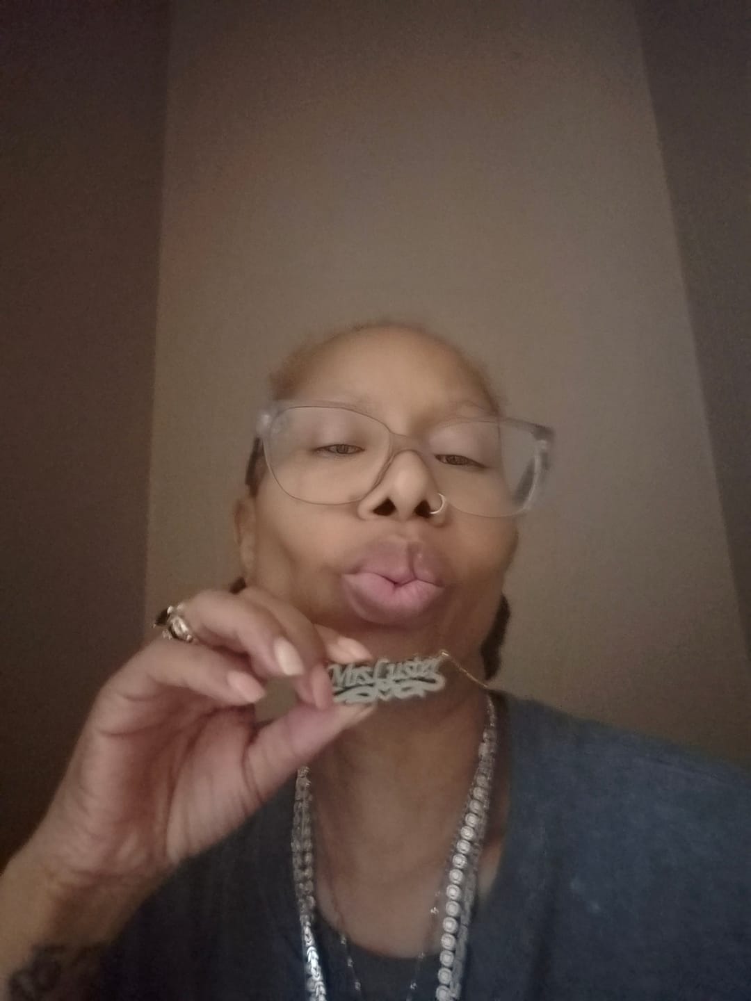Customer photo review of Double Plated Heart Title Name Necklace w/ Figaro Chain