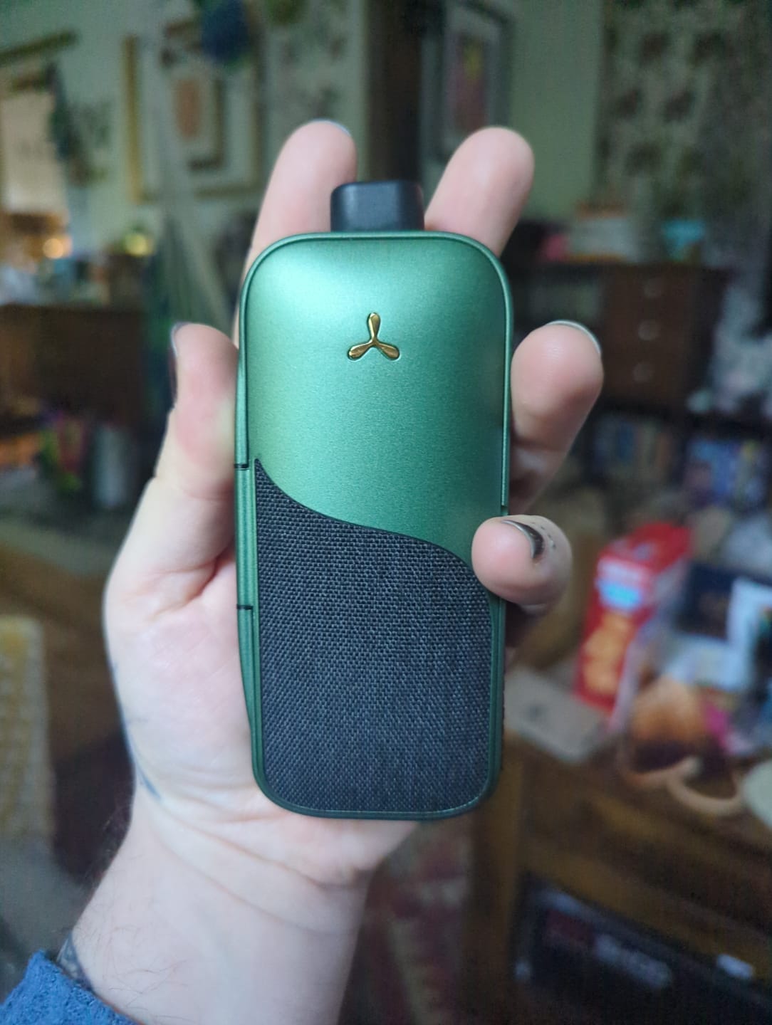 Customer photo review of LEGACY CORE | Dry Herb & Wax Dual Use Vaporizer - 7 LED Heat Levels, Smooth and Easy-to-Use