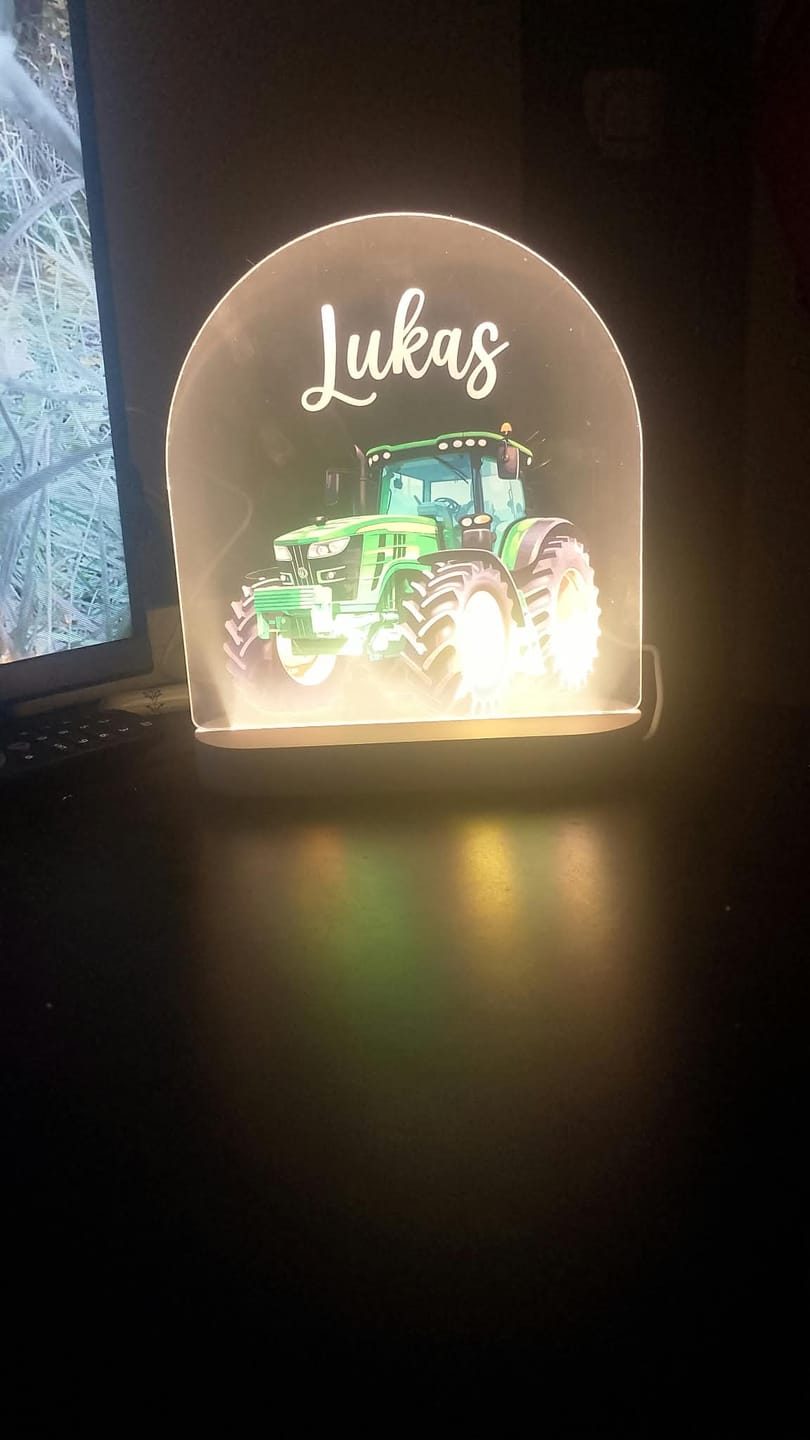 Customer photo review of Traktor Nachtlicht mit eigenem Namen