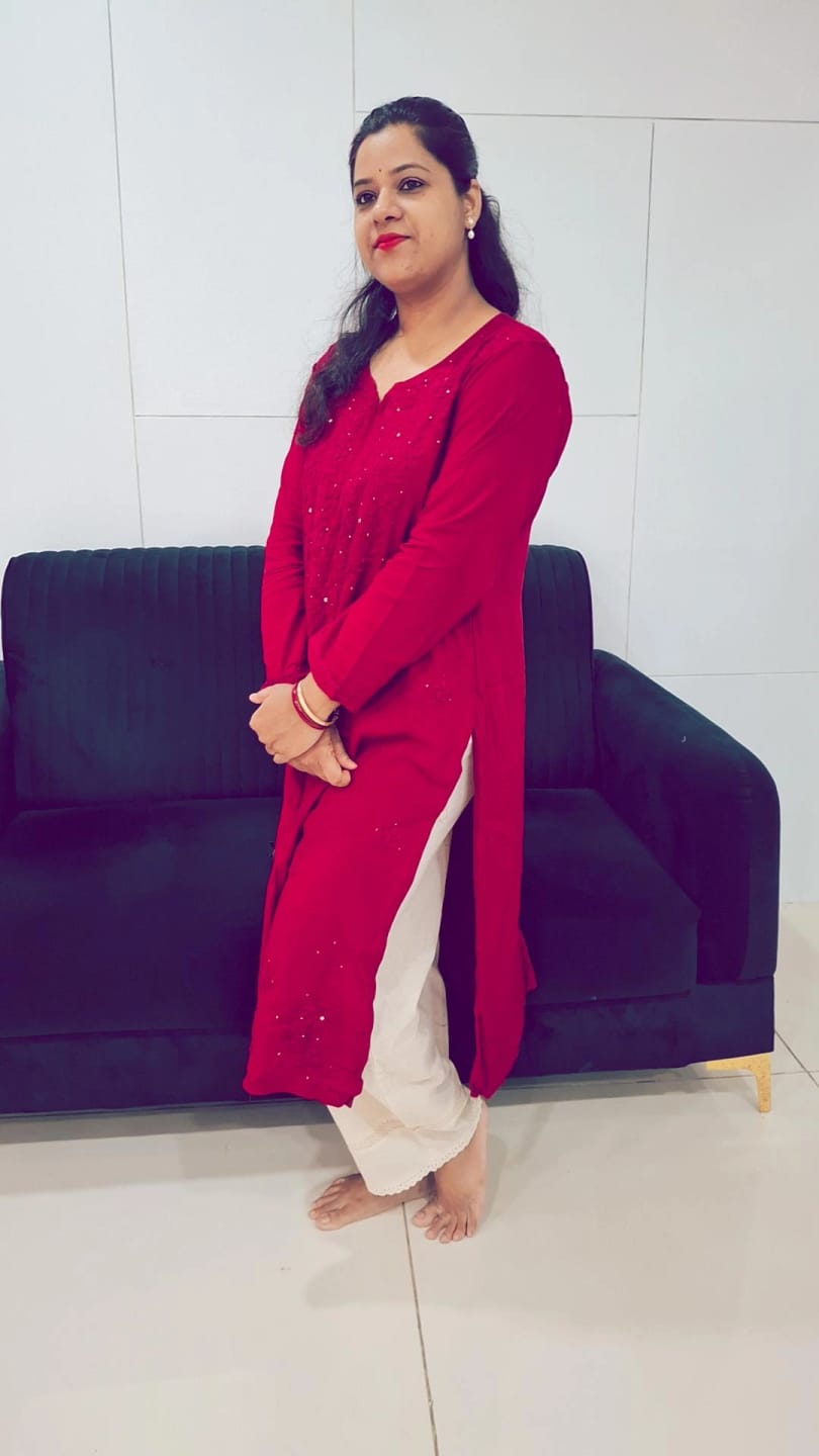 Customer photo review of Maroon Rayon mukaish Long Kurta
