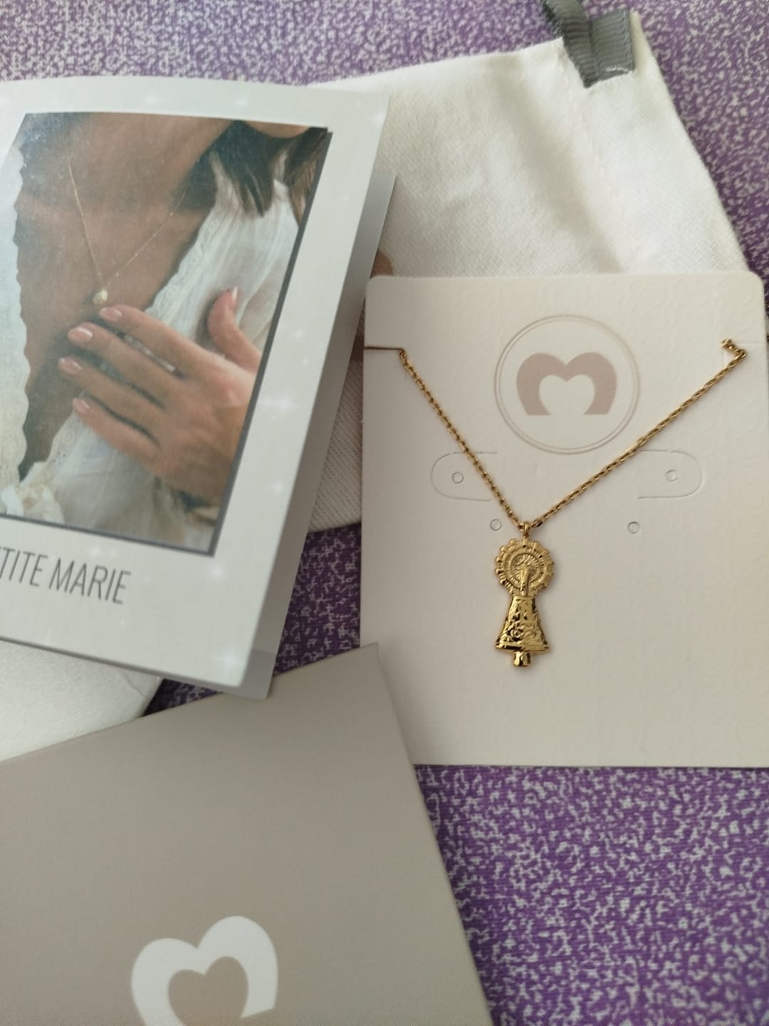 Customer photo review of Collar Virgen del Pilar