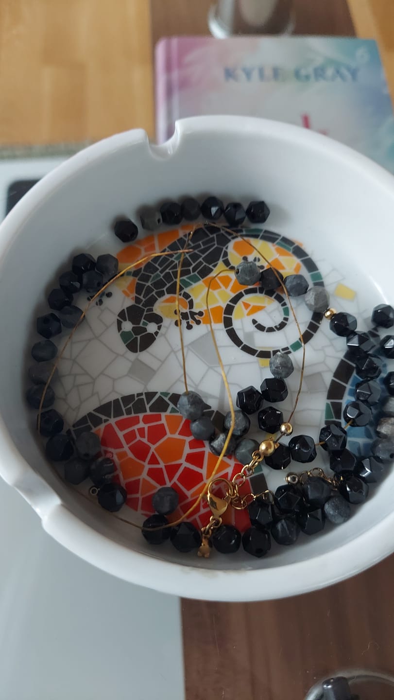 Customer photo review of Obsidian Armband - Schneeflocken Obsidian