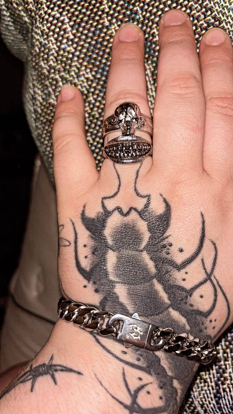 Customer photo review of HALLUCINOGENIC RING
