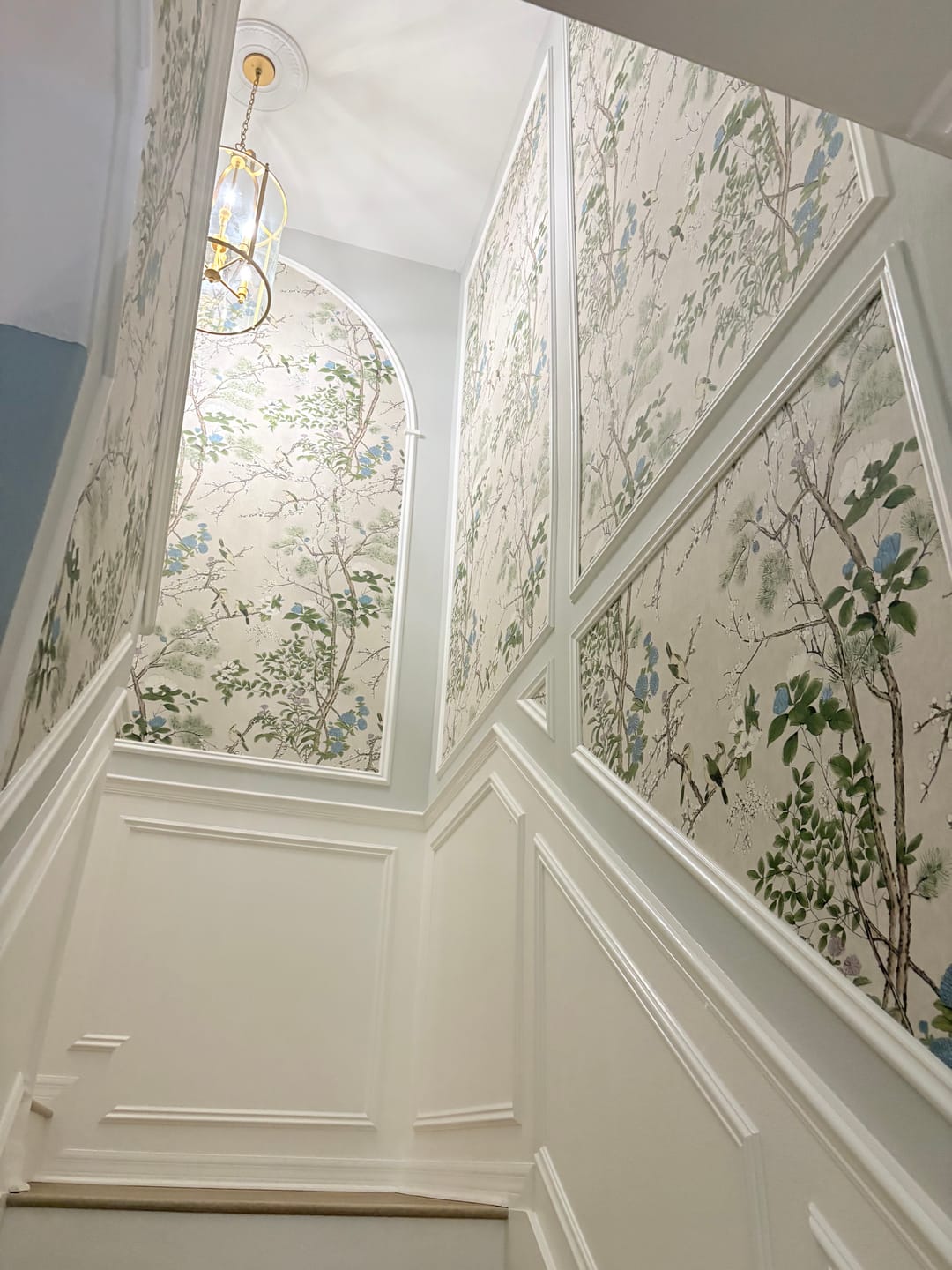 Customer photo review of Thibaut T13622 KATSURA Cream and Lavender Wallpaper