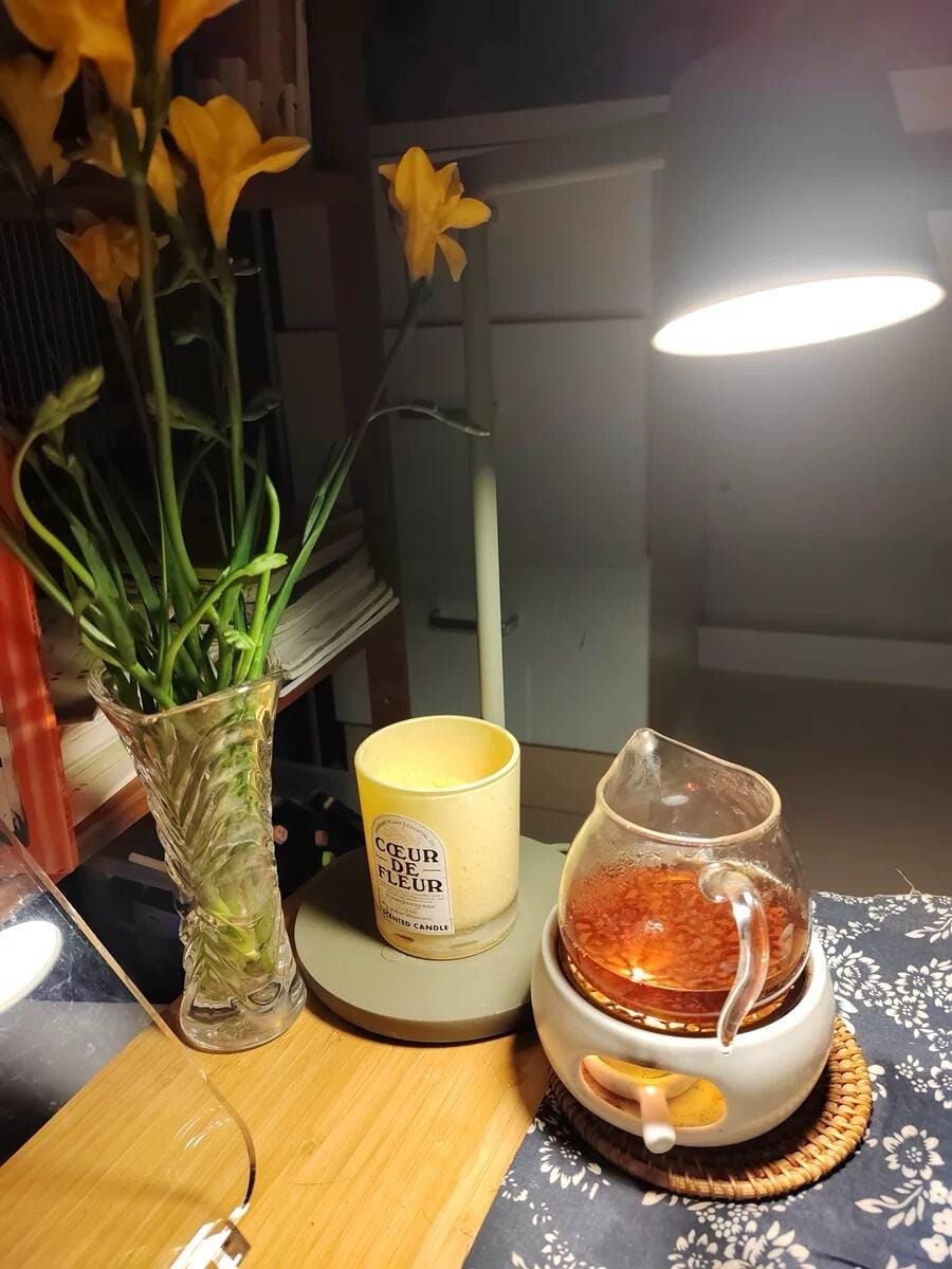 Customer photo review of Modern Table Lamp, Aluminium, Slanted Shade, Switchable Colour LED