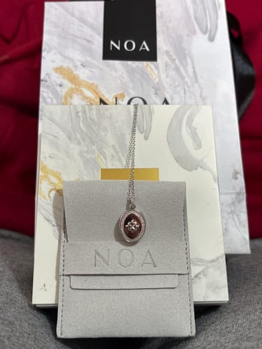 Customer photo review of COLLAR RELICARIO LIORA ORO/ PLATA 925