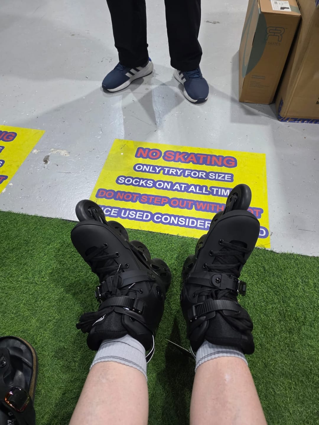 Customer photo review of FR Neo 2 80 Black Skates