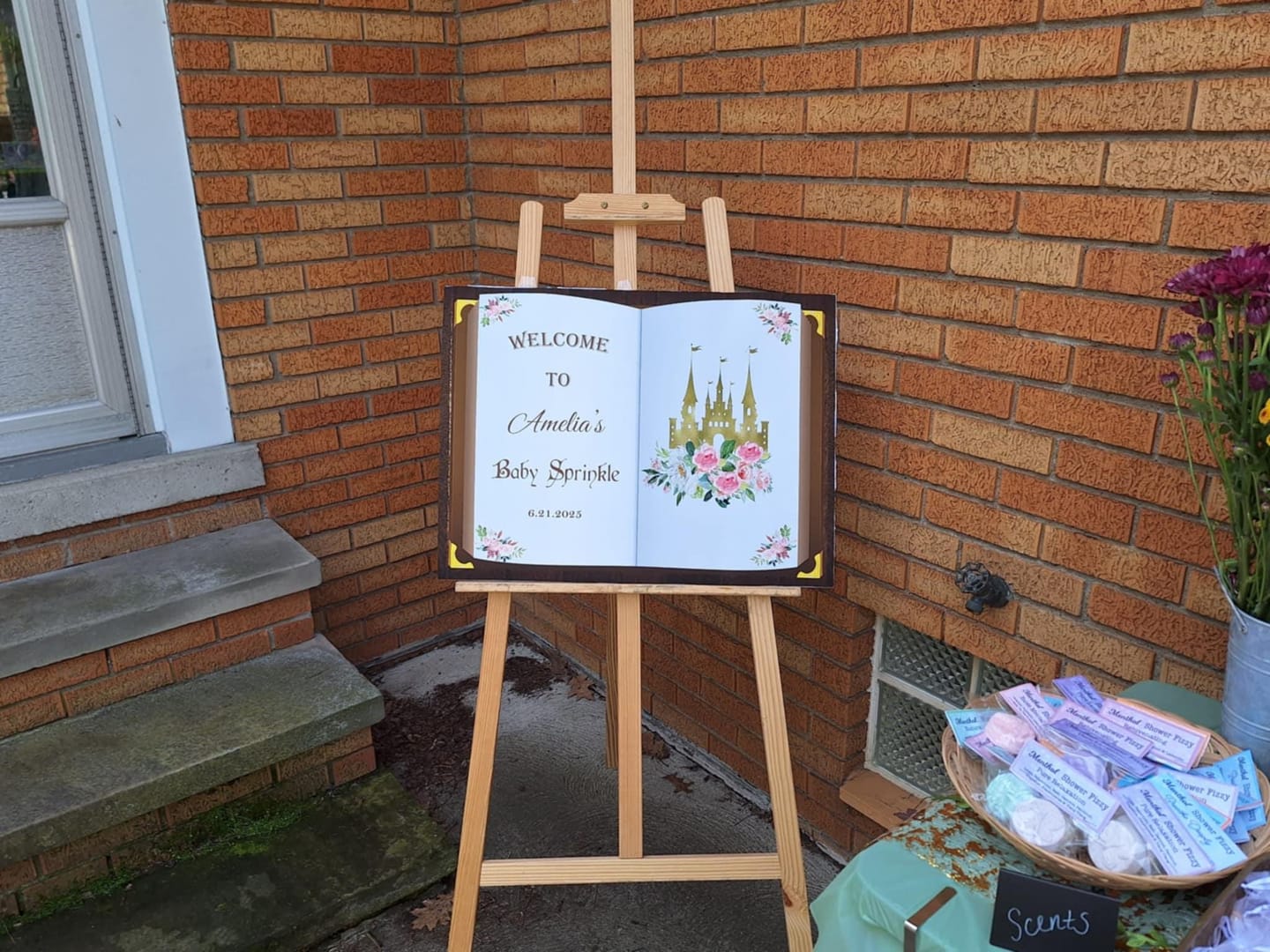 Customer photo review of Royal Castle Baby Shower Blush Welcome Sign