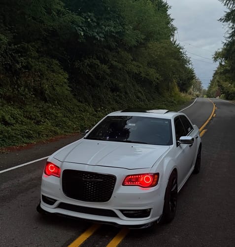 Customer photo review of Chrysler 300 Multicolor Flow Series DRL Boards (2011-2023)