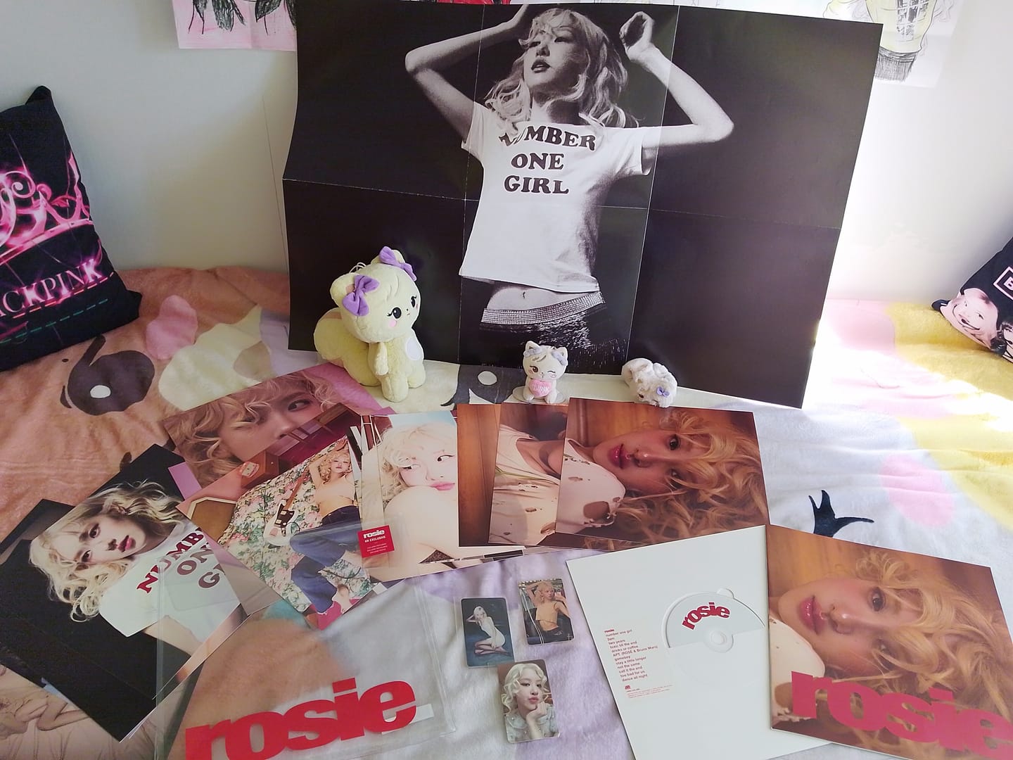 Customer photo review of BLACK PINK ROSE first studio album ‘rosie’