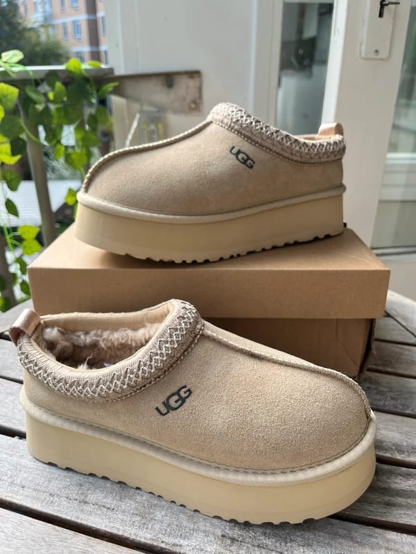 Customer photo review of UGG Tazz II