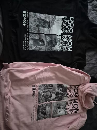 Customer photo review of Sudadera con capucha personalizada - Dog Mom