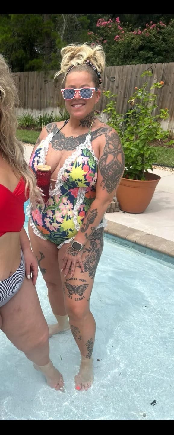 Customer photo review of Emoswim - Womens One Piece Halter V-Neck Printing Lace Adjustable Back Straps Sexy Swimsuit