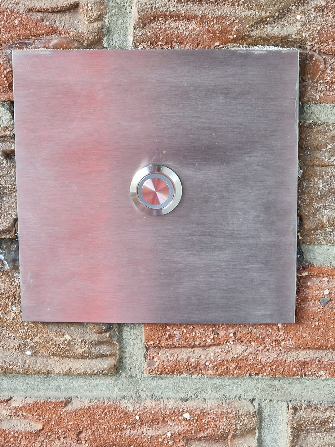 Customer photo review of Türklingel Bochum 12 × 12 cm – V2A-Edelstahl, LED, ohne Gravur