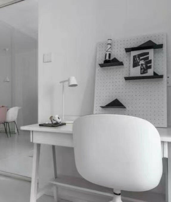 Customer photo review of Modern Table Lamp, Aluminium, Slanted Shade, Switchable Colour LED