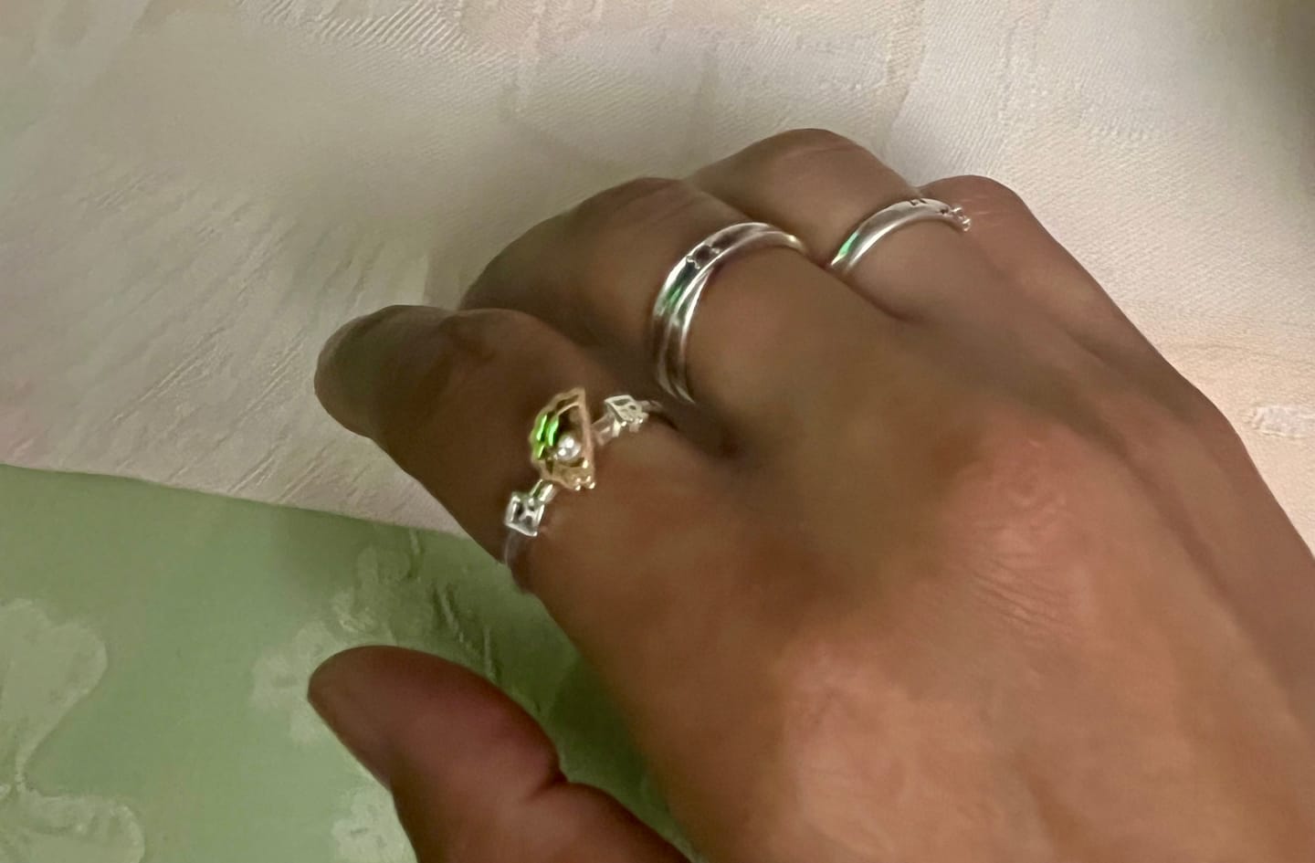 Customer photo review of Hyunjin spinning dumpling ring