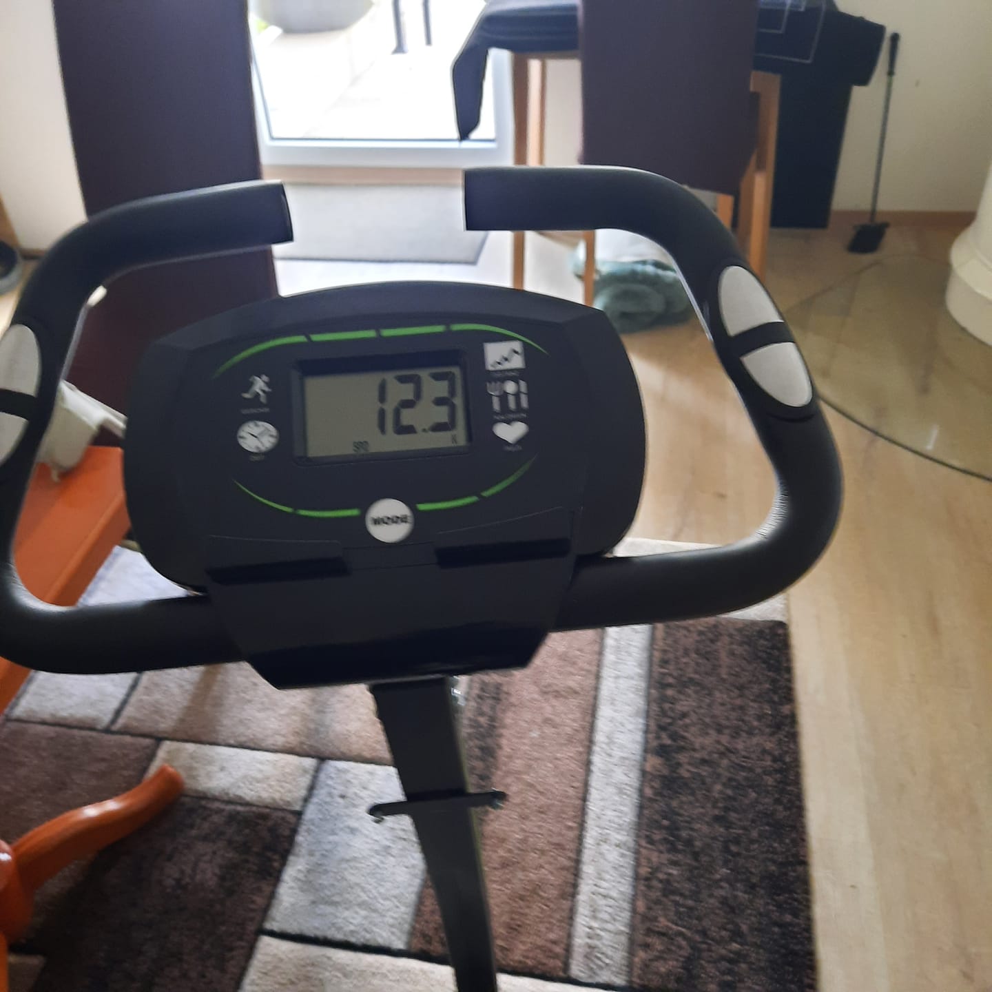 Customer photo review of Tretmann RIDE- Heimtrainer mit tiefem Einstieg