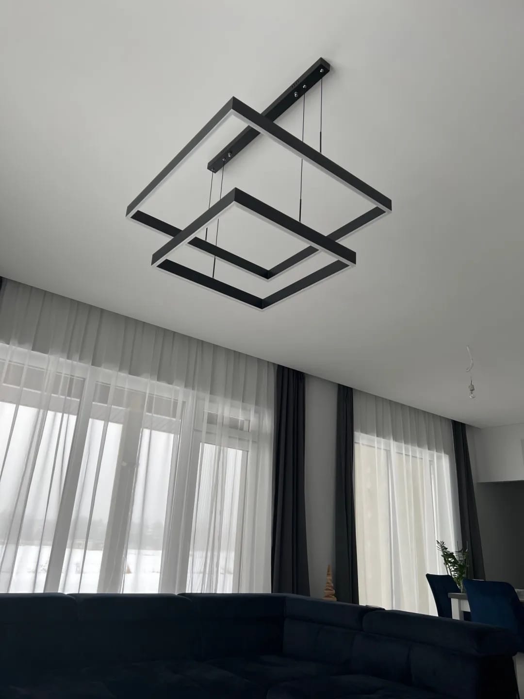 Customer photo review of Iron and Acrylic Chandelier, Integrated LED, 40–150 cm