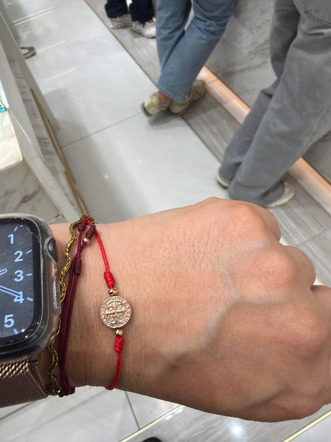 Customer photo review of Pulsera Hilo San Benito