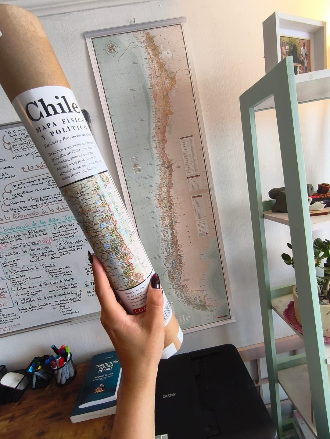 Customer photo review of Mapa Físico de Chile actualizado 2025
