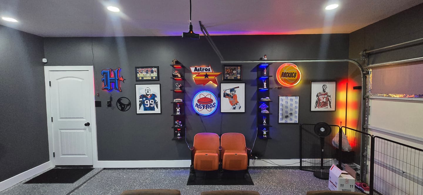 Customer photo review of Houston Rockets 3D Vintage Metal Wall Art