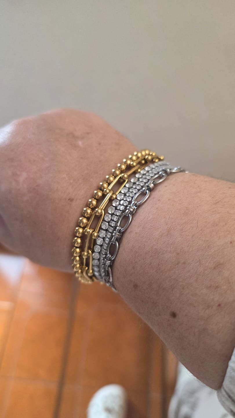 Customer photo review of Pulsera Sybil