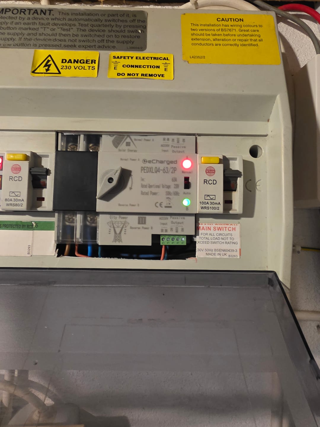 Customer photo review of Comutator de transfer automat monofazat pentru panouri fotovoltaice 230V 63A ATS