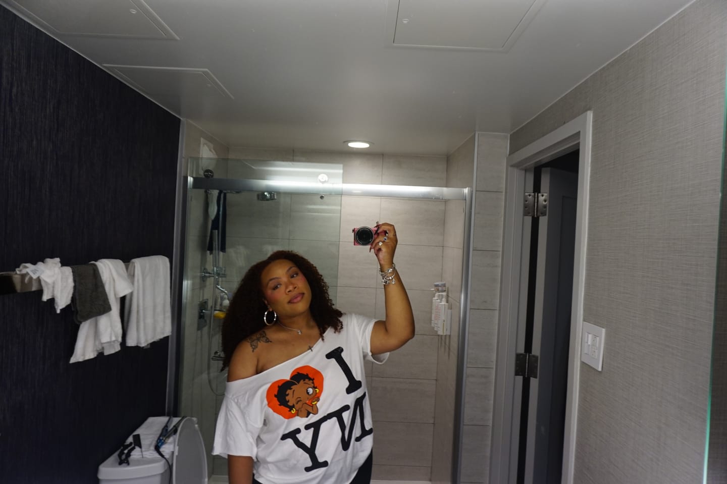 Customer photo review of I <3 NY OFF SHOULDER TEE