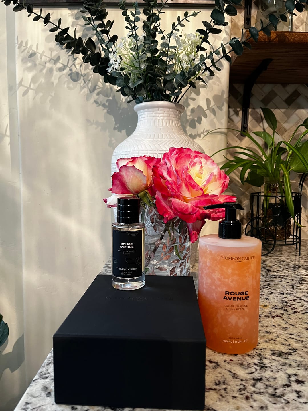 Customer photo review of Rouge Avenue | Eau de Parfum