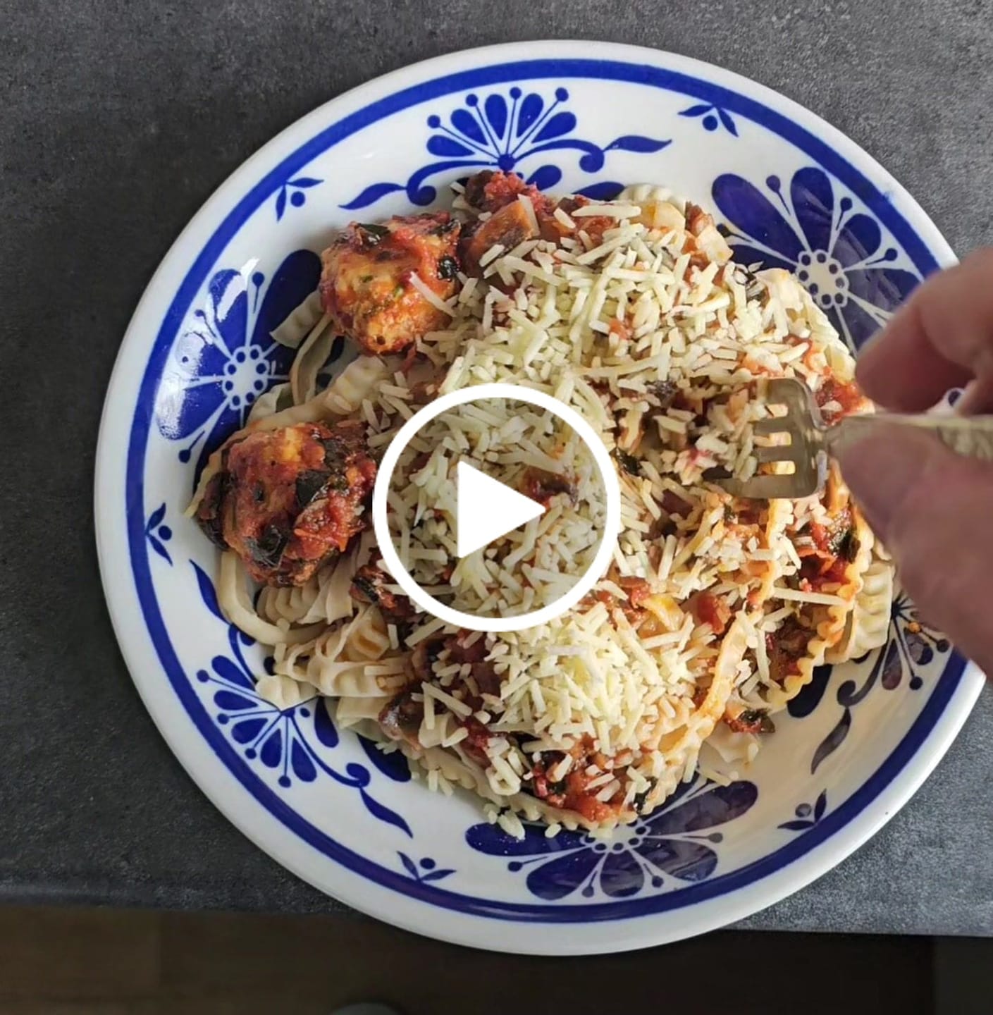 Customer video review of Qetoe Organic Low Carb Fettuccine - 4 x Value Pack