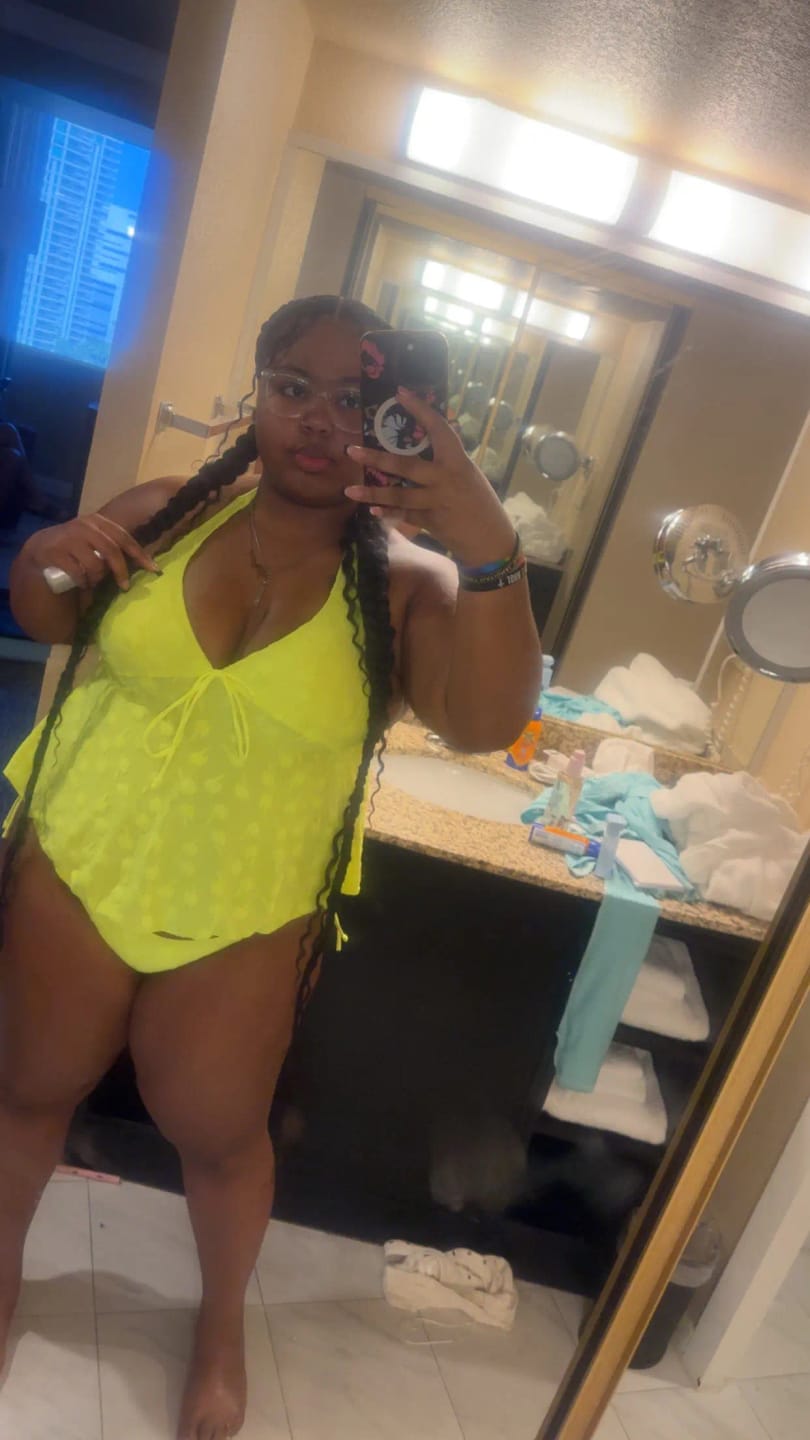 Customer photo review of Emoswim - Womens Fashion Tankini Swimsuit Stylish Two-Piece Swimwear Comfortable Beachwear