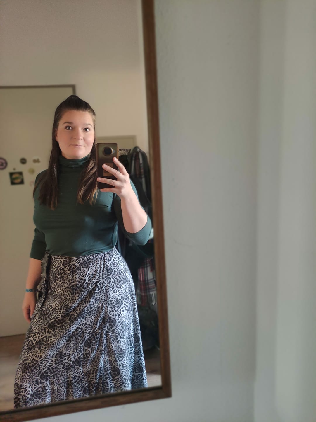 Customer photo review of Rosalie | Anliegender Rollkragenpullover | Rippjersey waldgrün