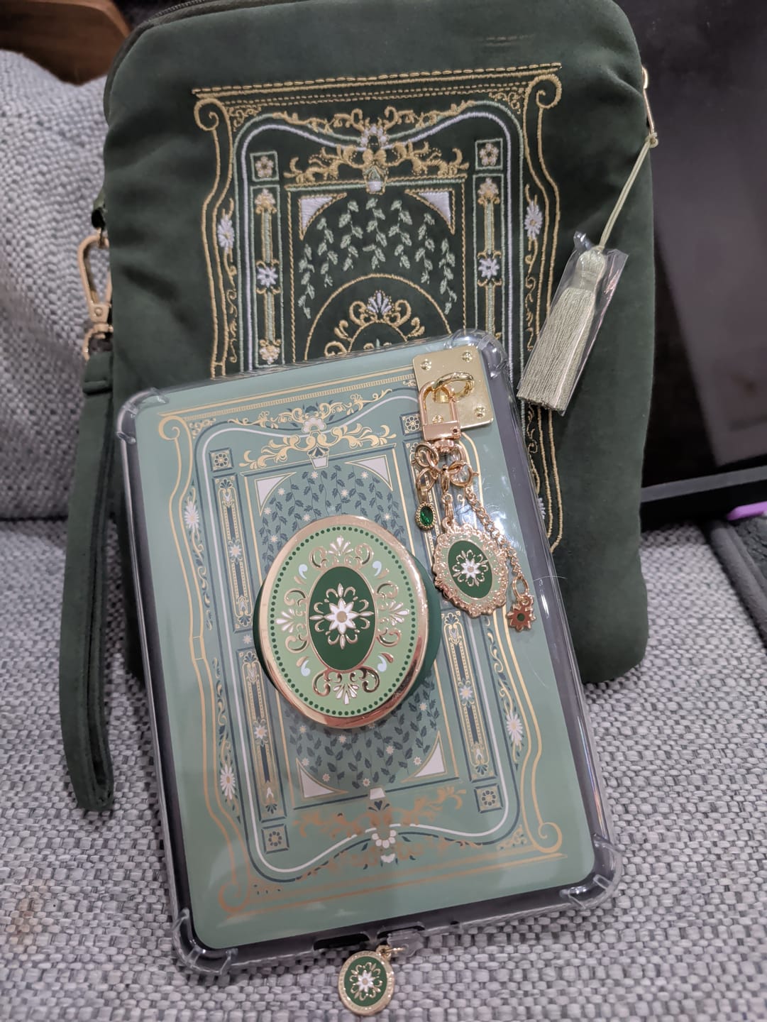 Customer photo review of Literati Charmlet - Sage