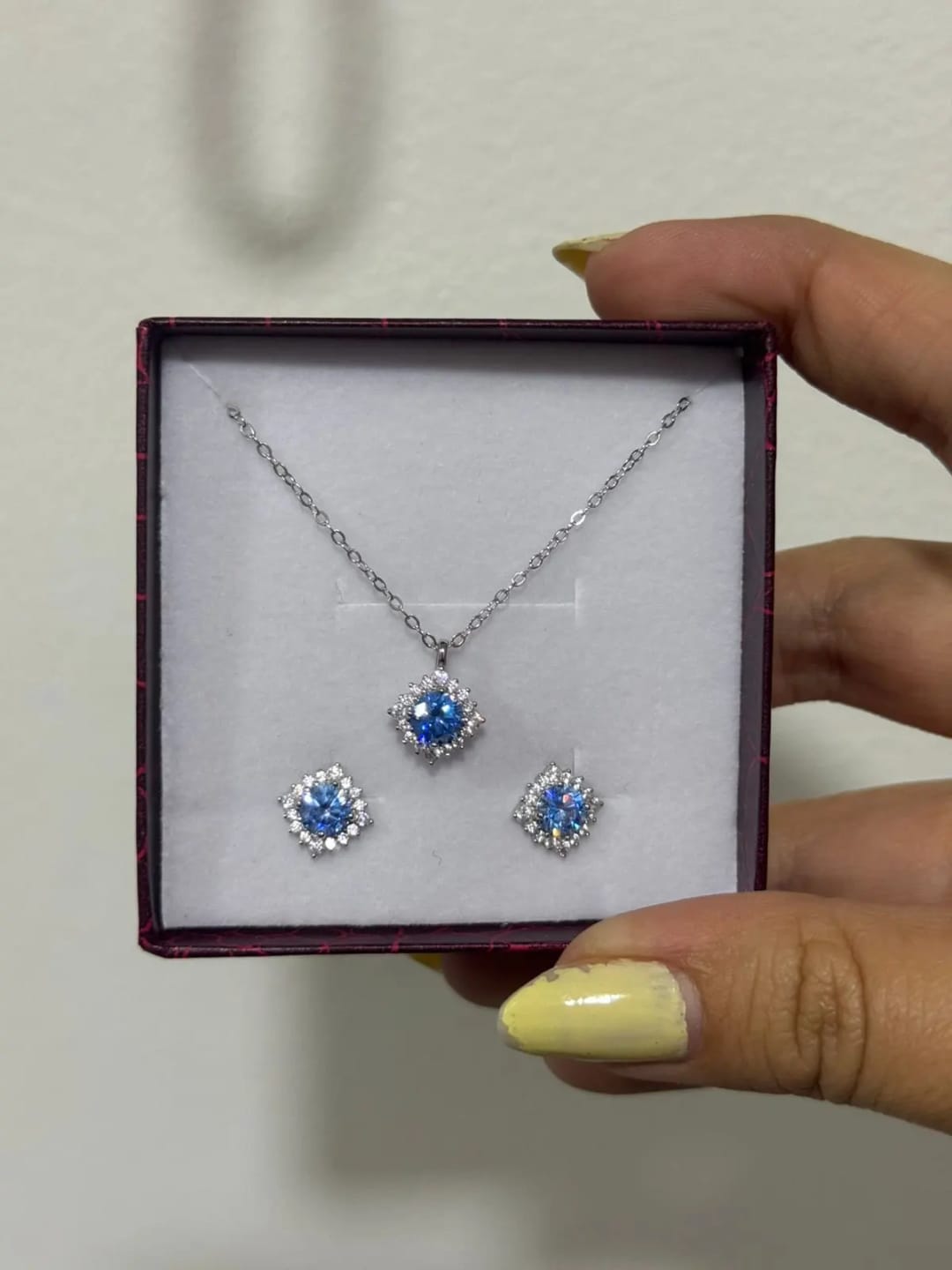 Customer photo review of Santorini Blue Jewelry Set