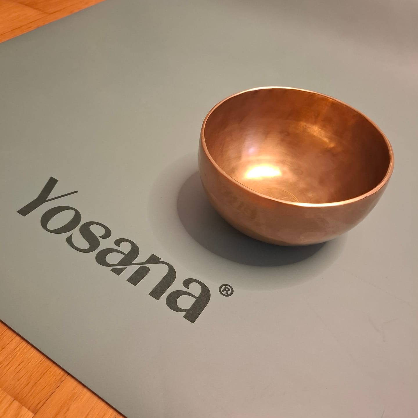Customer photo review of Klangschale Bronze, 14cm, handgeschlagen mit Ohm-Symbol