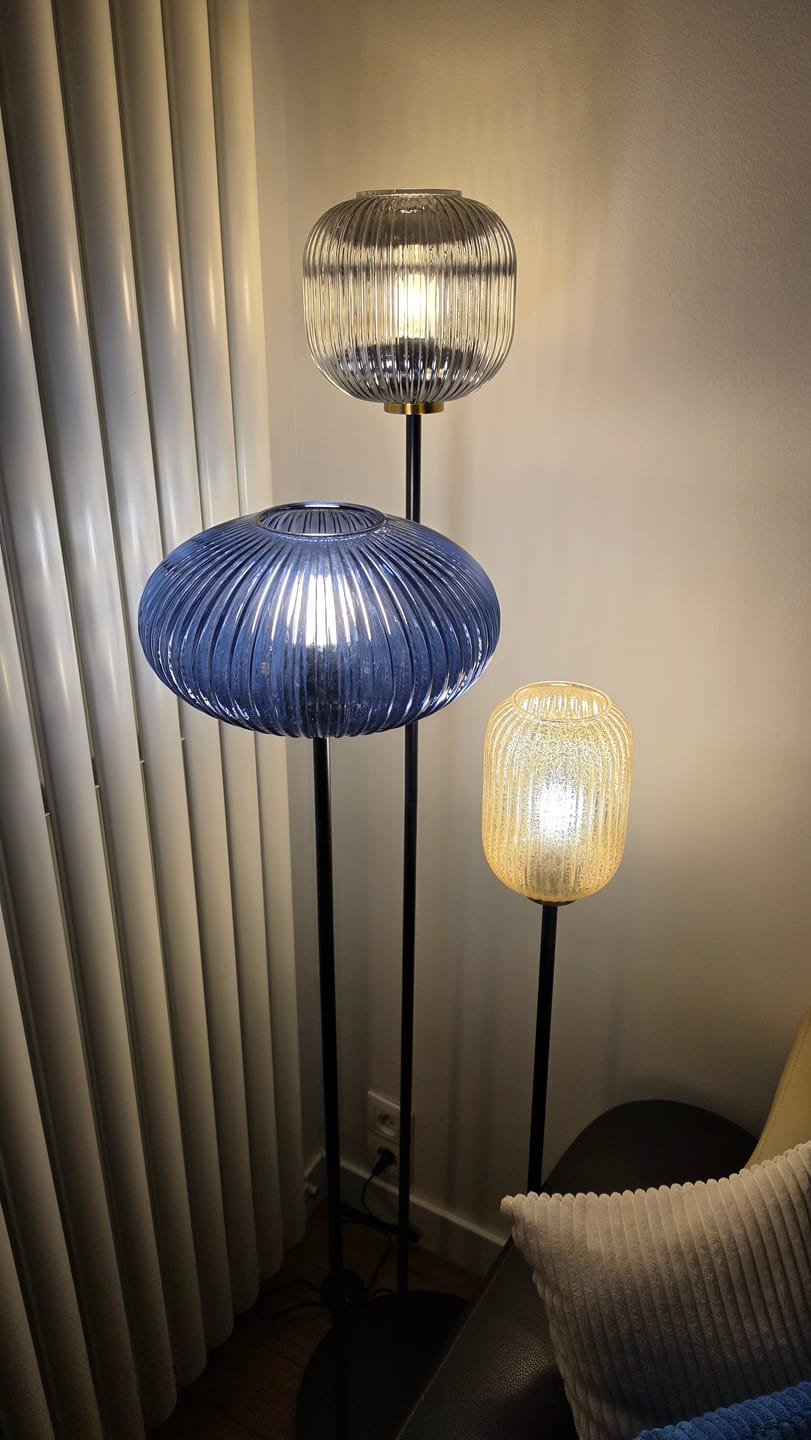 Customer photo review of Lampadaire en verre vintage CRISTALI | 3 luminaires à personnaliser